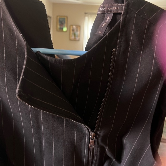 Adorable Bcbg top xs - Picture 11 of 11